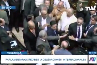 ¡VERGONZOSO! La polémica que se armó en la AN entre los diputados del PSUV y los parlamentarios del mundo (+Video)