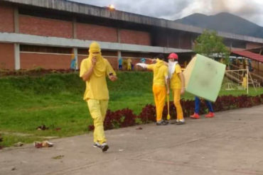 ¡SEPA! Presos de la Cárcel de Santa Ana mantienen como rehenes a siete guardias en protesta por deficiente suministro de alimentos (+Video)