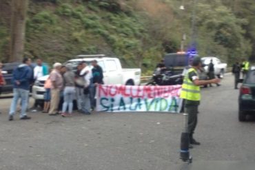 ¡QUÉ TERRIBLE! Mutilación de un joven de 15 años detona protesta en la Autopista Regional del Centro