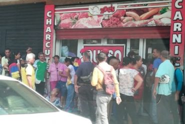 ¡VEA! Reportan largas colas en comercios en el país donde aceptan el medio petro que dio Maduro como “aguinaldo”