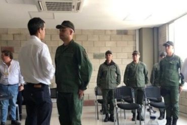 ¡INCREÍBLE! Militares que se sublevaron el #23Feb huyeron a EE UU y ahora están encarcelados en migración (+Video)