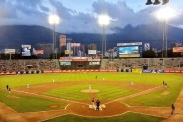 ¡ENTÉRATE! Leones y Magallanes deberán repetir un juego en el Estadio Universitario de la UCV (+La razón)