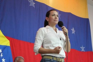 “Tienen derecho a decidir”: María Corina Machado insiste en que se le permita en las primarias a los venezolanos en el exterior