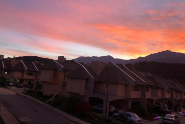 ¡DE ENSUEÑO! Así de espectacular y colorido amaneció el cielo merideño este #30Dic (+Foto)