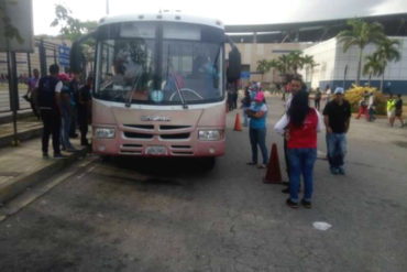 ¡GOLPE AL BOLSILLO! Denuncian repentino aumento de 50% en el pasaje en rutas Caracas-Los Teques (+Gasto promedio mensual de los pasajeros)