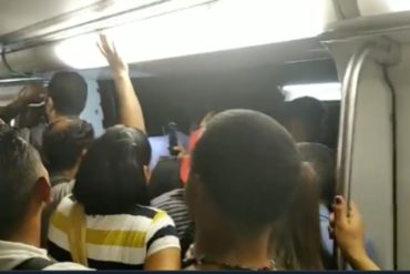 ¡ATENCIÓN! Reportan retraso en el Metro de Caracas debido a un tren varado entre Colegio de Ingenieros y Plaza Venezuela este #11Dic
