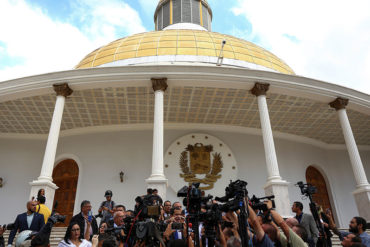 Asamblea Nacional se solidarizó con Guaidó: «Alertamos los riesgos que corre su familia en Venezuela»