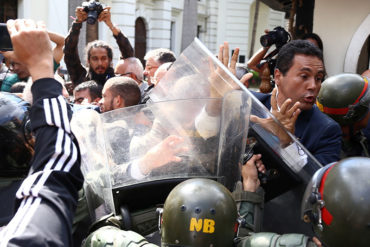 ¡INDIGNADOS! Amnistía Internacional condena graves ataques a miembros de la Asamblea Nacional