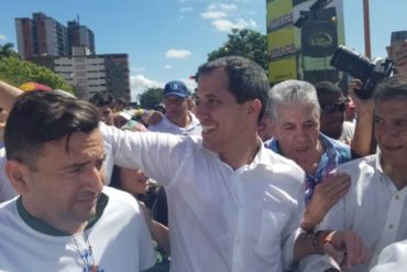 ¡MÍRELO! Guaidó desde la procesión de la Divina Pastora: “Estamos acompañando al pueblo en fe y creencia” (+Video)