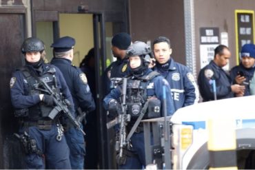 ¡PENDIENTES! Reportan tiroteo en la estación de policía del Bronx en Nueva York