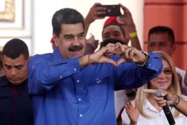 ¿LAVAR CEREBROS? Maduro pide que carnet del PSUV sea el “instrumento” para incorporar a millones de jóvenes en la política ideológica