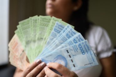 ¡BUENO SABER! Conozca qué debe hacer con los billetes inferiores a 10.000 bolívares y los cheques emitidos antes del #1Oct