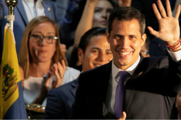 ¡NOTABLE! ALnavío: Guaidó rompe la tensión del impeachment con una ovación unánime de republicanos y demócratas en el discurso de Trump