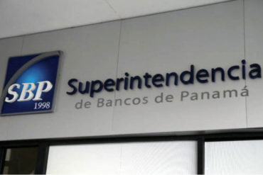 ¡DE INTERÉS! Bancos panameños permiten a venezolanos realizar trámites con pasaporte vencido