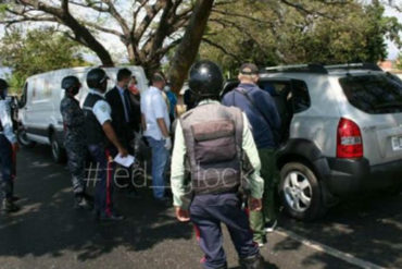 ¡TERRIBLE! Muere hombre de un infarto mientras esperaba en la cola para echar gasolina en Aragua