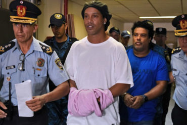 ¿QUÉ TAL? El pedido especial de Ronaldinho al exclusivo hotel donde cumple con el arresto domiciliario en Paraguay