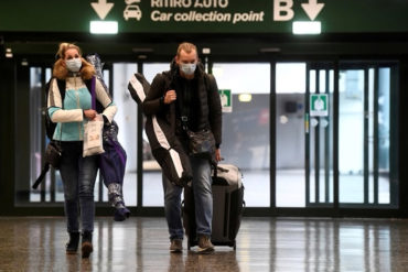 ¡LE CONTAMOS! EEUU prohibió los viajes al Reino Unido e Irlanda a partir del lunes