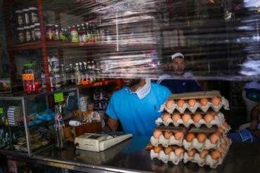 ¡DURA REALIDAD! Por hambre comerciantes informales incumplen la cuarentena en Venezuela: “No me puedo quedar en casa si en la nevera no tengo nada que comer”