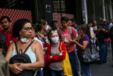 ¡ATENCIÓN! Sociedad Venezolana de Infectología advierte: La disponibilidad de tapabocas es limitada (Maduro anunció su uso obligatorio)