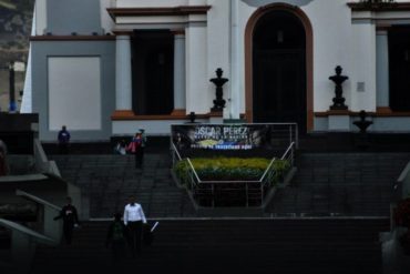 ¡ÚLTIMA HORA! Pancartas de Óscar Pérez amanecieron este lunes en el Panteón Nacional (+Fotos)