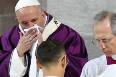 ¡MEDIDAS EXTREMAS! Papa Francisco celebrará el rezo del ángelus y audiencia general por video para evitar el Covid-19