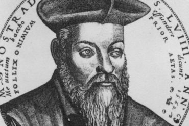 ¡DE TERROR! La predicción de Nostradamus sobre una tercera guerra mundial para 2022