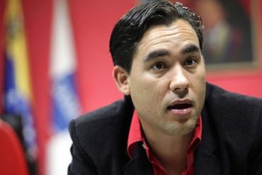 ¡AH, OK! La amenaza de Dante Rivas contra habitantes de Nueva Esparta que hacen cola por gasolina: Se los advertí, no hagan colas, si veo cola no abriremos