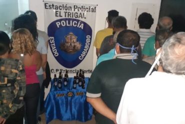 ¡TE LO MOSTRAMOS! Detenidas 13 personas en licorería de Valencia por reunirse a ingerir alcohol en plena cuarentena