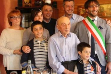 ¡MUY TRISTE! El abuelo italiano que murió “de tristeza” a los 106 años porque pensó que su familia la mató el coronavirus