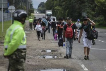 ¡ATENCIÓN! Denuncian que estarían obligando a migrantes venezolanos a cruzar “a como dé lugar” de Ecuador hacia Colombia