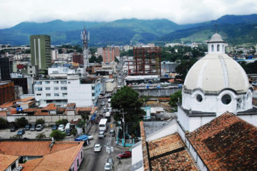 ¡ATENTOS! Decretan toque de queda en 2 municipios del estado Táchira (+horarios)