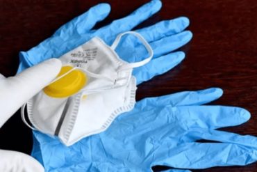 ¡GRAVE! Revelan que en al menos 19 hospitales de Caracas reutilizan guantes y tapabocas ante falta de suministro