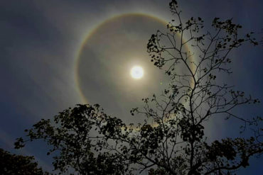 ¿QUÉ, QUÉ?  Lluvias, sismos, infortunios para el gobernante y guerra:  Lo que anunciarían los colores del halo solar según un astrólogo hindú