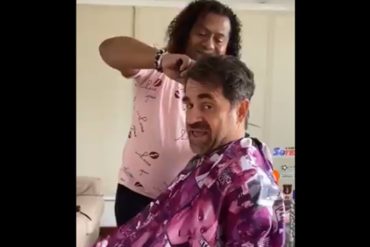 ¡SHOWSERO! Lacava reapareció cortándose el cabello y sin la debida protección ni distancia física contra el coronavirus (cero tapabocas, cero guantes) (+Video)