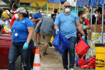 ¡QUÉ LOCO! Detenido sujeto en Florida que amenazó con iniciar tiroteo en supermercado porque no había suficiente gente usando tapabocas