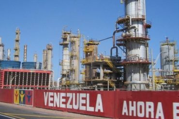 ¡TE LO MOSTRAMOS! En Twitter tacharon de “ridícula” la celebración chavista por la supuesta reactivación de la refinería El Palito