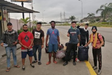 ¡ADMIRABLE! 13 migrantes venezolanos que regresan al país desde Perú ya están en Ecuador (+Fotos)