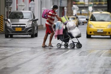 ¡QUÉ DOLOR! Venezolanos en Barranquilla siguen siendo desalojados de viviendas en plena pandemia:  “No tenemos un gobierno al cual acudir”