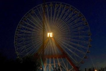 ¡SE LO MOSTRAMOS! El parque Diverland de Margarita encendió la palabra «Fe» en el centro de su noria por la pandemia (+Foto)