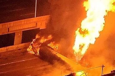 ¡LE MOSTRAMOS! Así fue la explosión de una gandola con gas en la autopista Francisco Fajardo este #23May (+Fotos) (+Video)