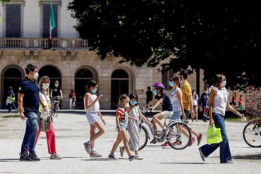 ¡AVANZANDO! “Es un día hermoso”: las fotos de la reapertura de Italia después de más de 2 meses de cierre por el coronavirus