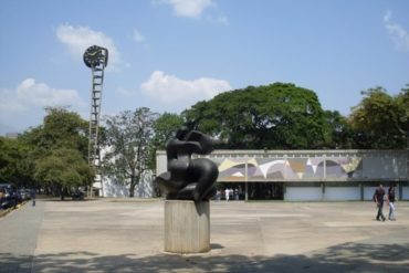 ¡SOLIDARIOS! Federaciones de estudiantes de universidades autónomas recaudan alimentos para universitarios varados por la cuarentena (+Video)