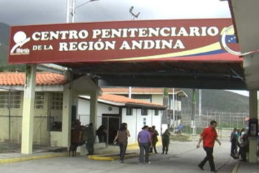 ¡ATENCIÓN! Reportan motín en el Centro Penitenciario de la Región Andina: Tomaron como rehenes a 2 custodios (+Las demandas)