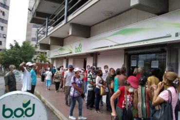 ¡SE PASARON! Bancos en Guarenas abrieron este #1Jun pero sin remesas (Le dijeron a los usuarios que debían esperar una semana)