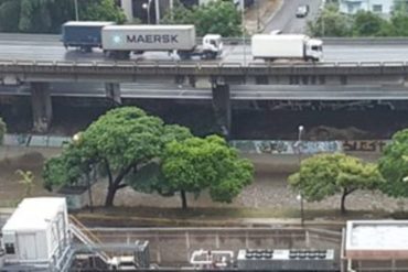 ¡CAOS! Árboles caídos y calles inundadas: Así amaneció Colinas de Bello Monte tras la intensa lluvia de este #9Jun (+Fotos + Video)