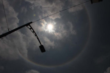 ¡CURIOSO! El impactante halo solar que se formó tras el potente sismo ocurrido en México (+Fotos y videos)