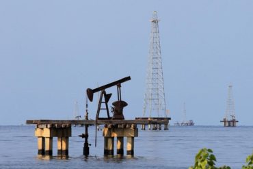 ¡LO ÚLTIMO! Reuters asegura que petroleras presionarán a Biden para que permita intercambios de crudo venezolano por diésel