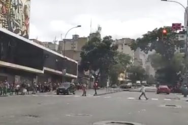 ¡ATENTOS! Restringido el paso vehicular en el centro de Caracas este #22Jun tras radicalización de la cuarentena (+Video)