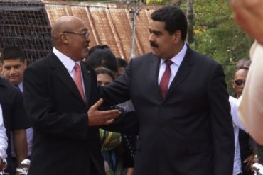 ¡SE QUEDA SOLO! Infobae revela que Maduro perdió a uno de los pocos aliados que le quedaban en el continente: Surinam