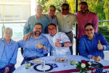 ¡ALARMANTE! Bolsonaro se reunió con el embajador de EEUU y otros empresarios antes de dar positivo por covid-19 (sin distancia ni tapaboca) (+Fotos)